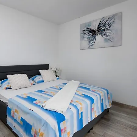 Apartment Mikas