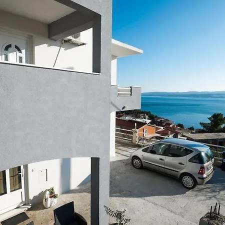 Mikas Apartman Stanići