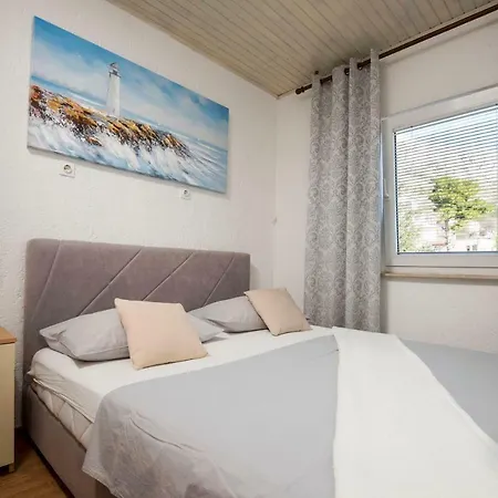 Apartment Mikas Stanici